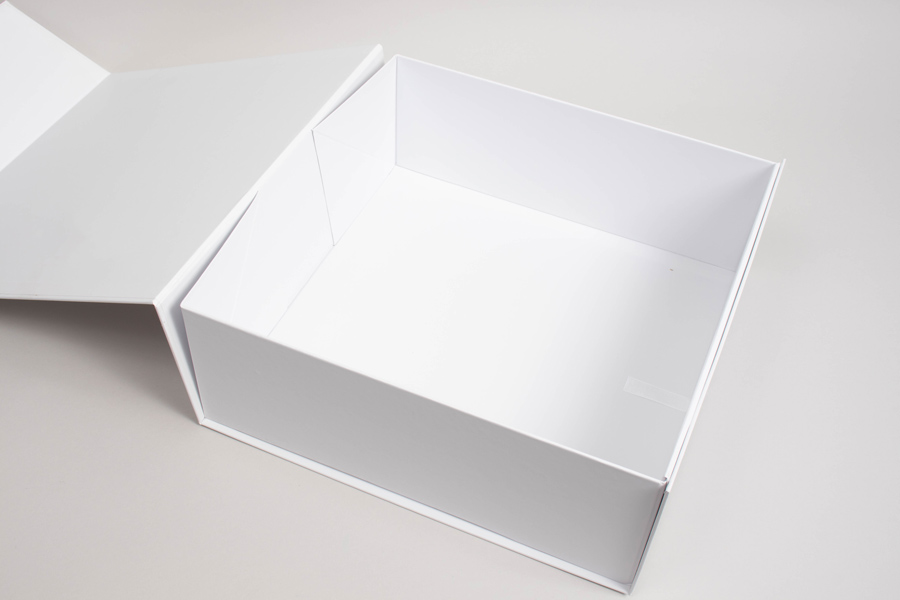 12 x 12 x 4-1/2 MATTE WHITE MAGNETIC LID GIFT BOX