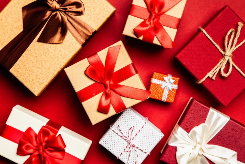 5 Ways to make this holiday season special without direct contact