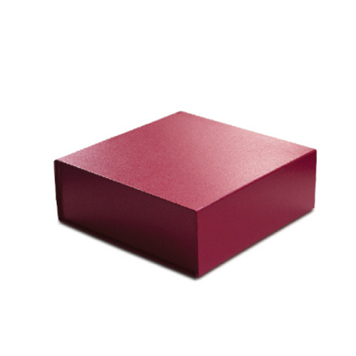 10 x 10 x 4 RED LEATHER MAGNETIC GIFT BOX