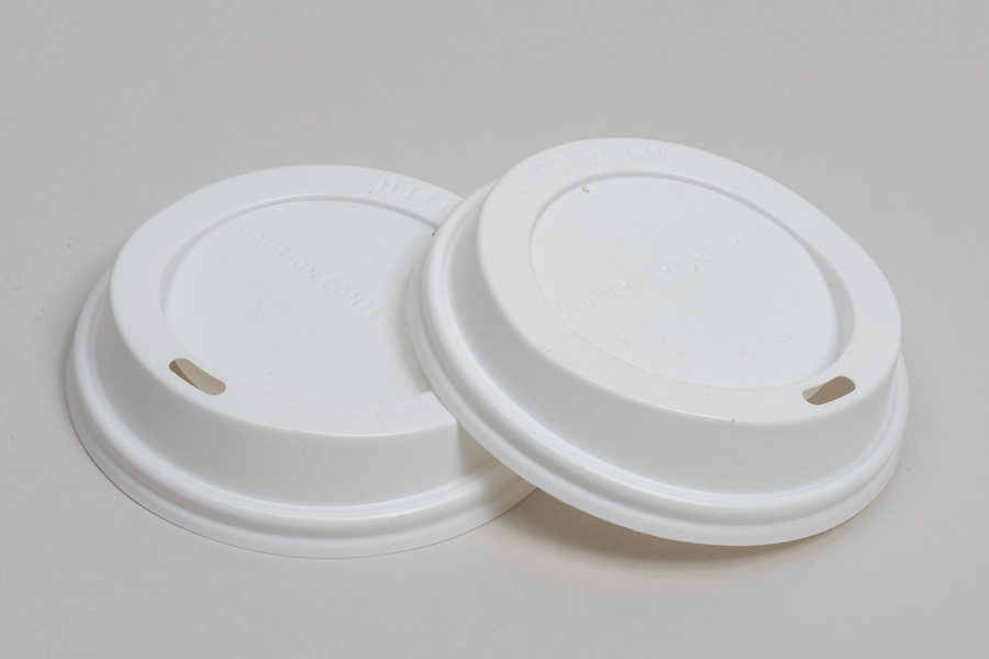 12-20 Ounce White Plastic Dome Sipper Lids For Ripple Paper Cups