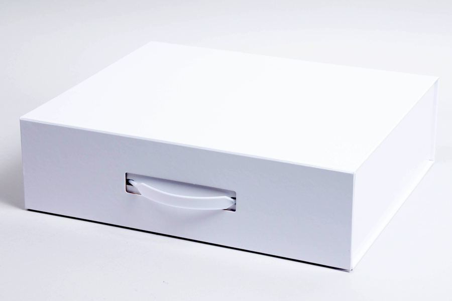 12-1/4 x 10-1/4 x 3-1/2 WHITE GLOSS MAGNETIC LID PORTFOLIO BOXES WITH HANDLE