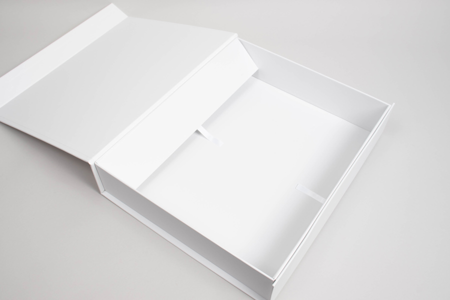 13-7/8 X 11-13/32 X 2-7/8 PLUS-SERIES™ 7-FLAP COLLAPSIBLE MATTE WHITE MAGNETIC GIFT BOXES