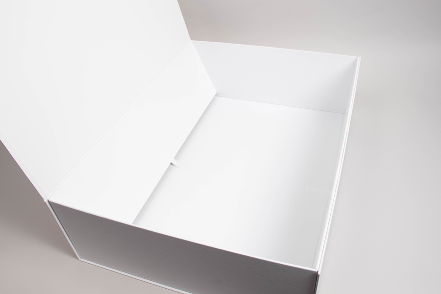 22X16X6-1/4 PLUS-SERIES™ 7-FLAP COLLAPSIBLE MATTE WHITE MAGNETIC GIFT BOXES