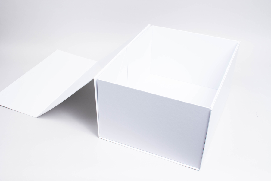 16 x 12 x 8 MATTE WHITE MAGNETIC LID GIFT BOX