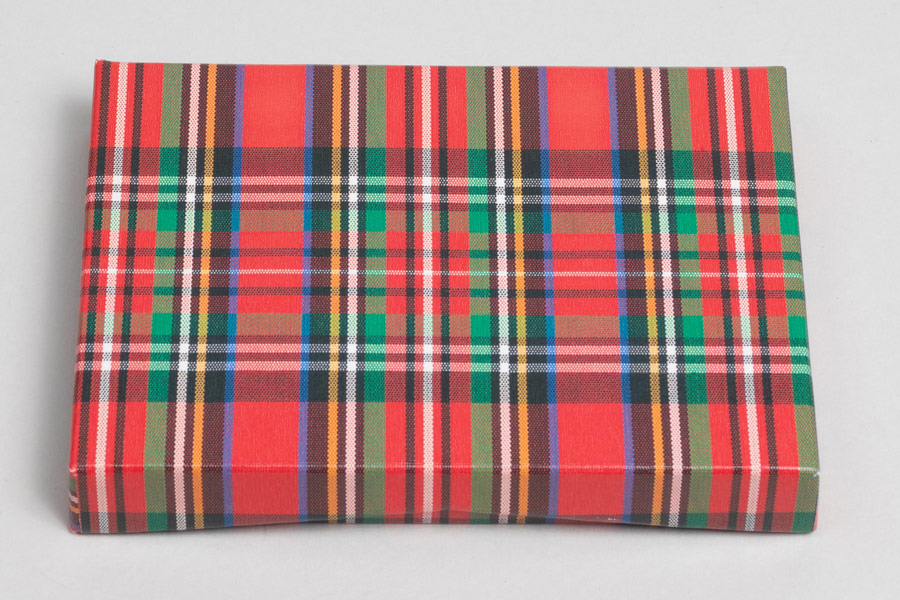 4-5/8 x 3-3/8 x 5/8 TARTAN (RED PLAID) GIFT CARD BOX WITH POP-UP INSERT