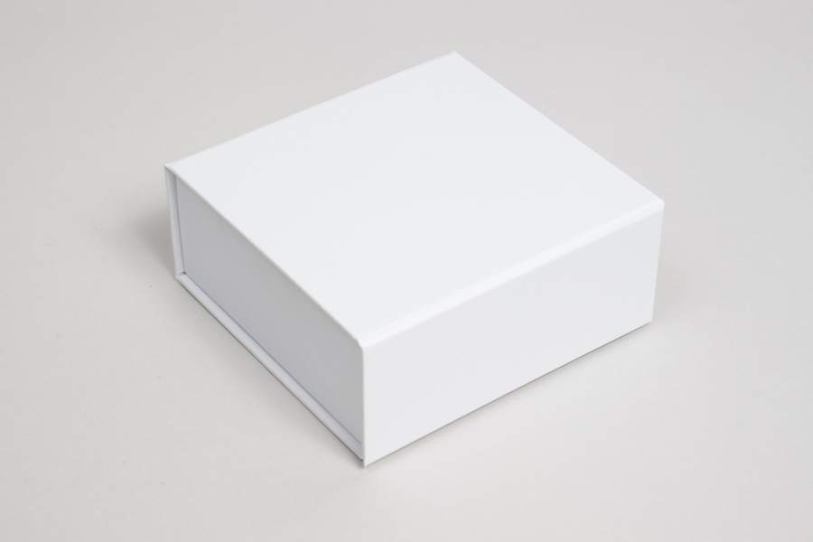 Black and White Magnetic Box Welcome Package – It's a Favor