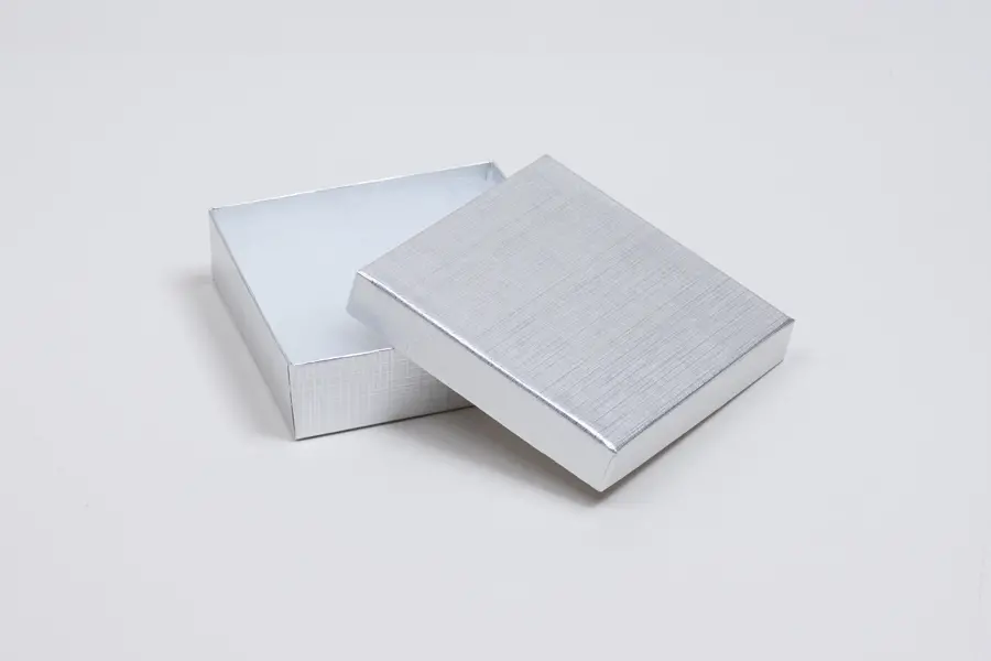 #33 - JEWELRY BOX-SILVER LINEN