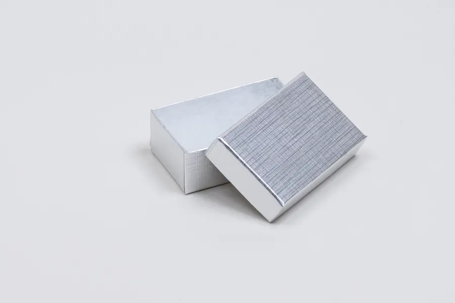 #21 - JEWELRY BOX-SILVER LINEN