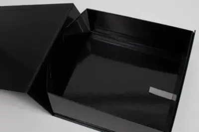 【Yuichi 】 BLACK BOX ① 9-1/2 x 9-1/4 x 1-3/4