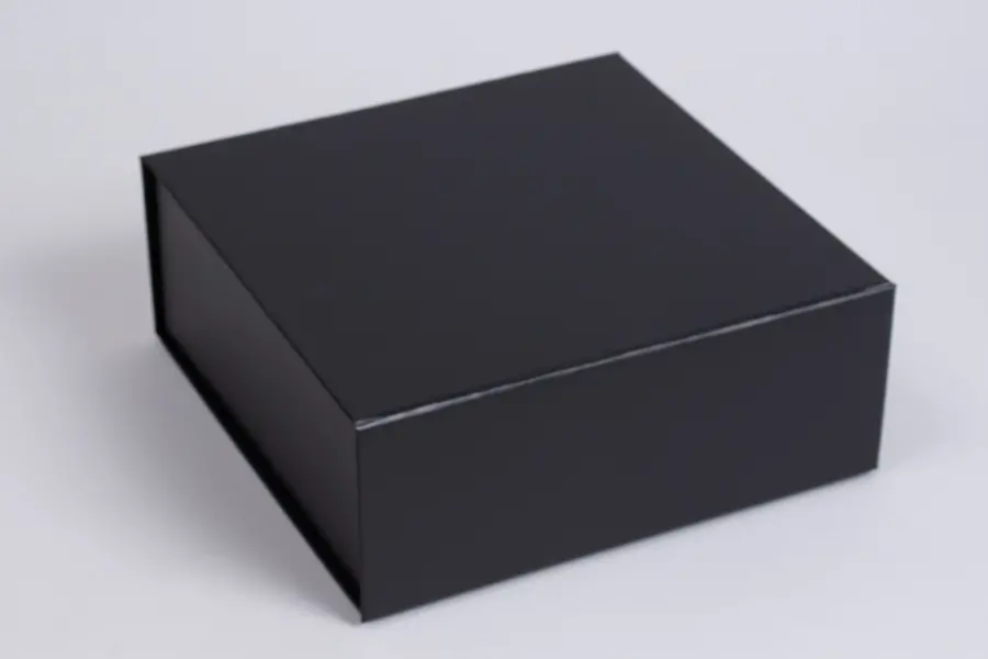 8X8X3-1/8  MATTE BLACK MAGNETIC BOX