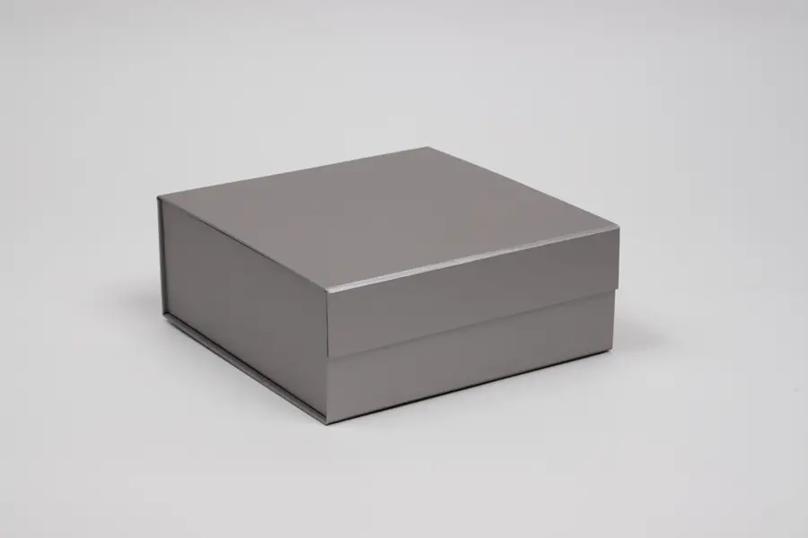 8X8X3-1/8  MATTE SILVER MAGNETIC BOX