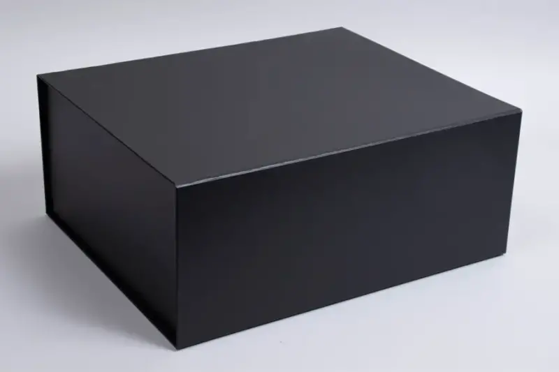 13 x 10-3/4 x 5-1/2 Matte Black Magnetic Lid Gift Boxes
