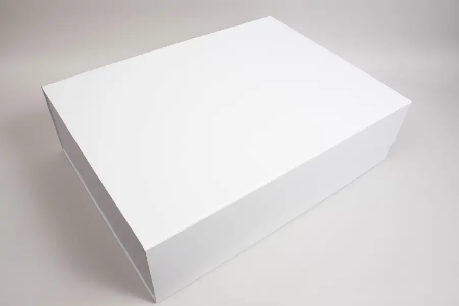 15X12X3-1/4 MATTE WHITE MAGNETIC BOX