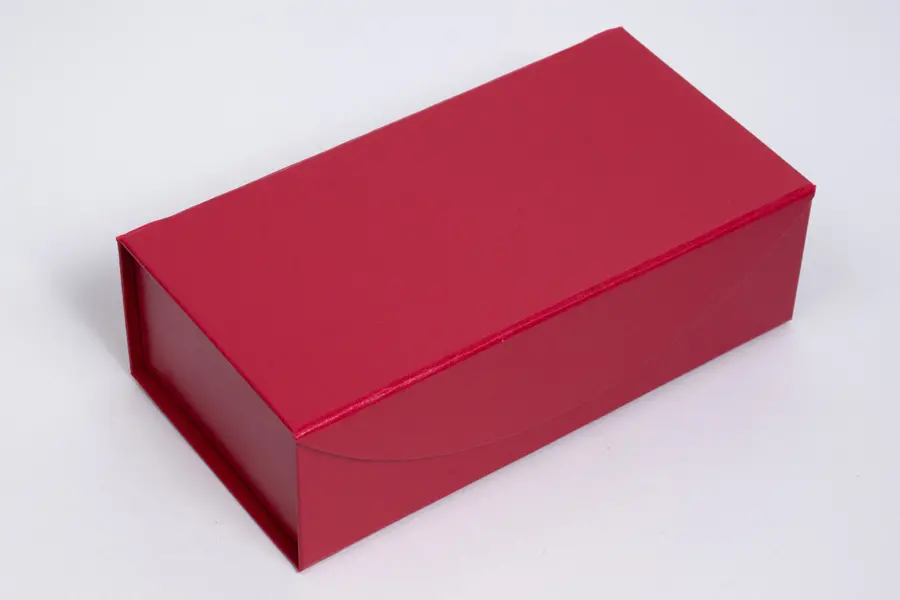 7-1/4X3-5/8X2-1/4 RED LEATHER CURVED FLAP MAGNETIC BOX