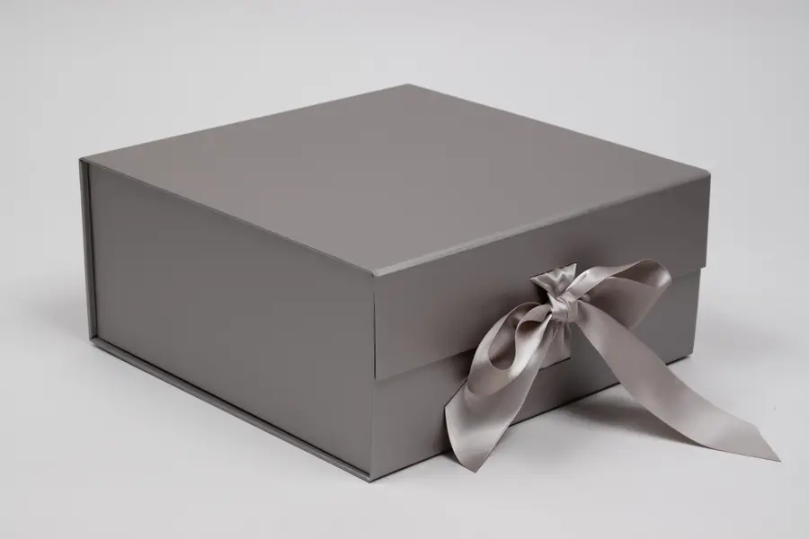 10X10X4-1/2 MATTE SILVER MAGNETIC BOX W/RIBBON