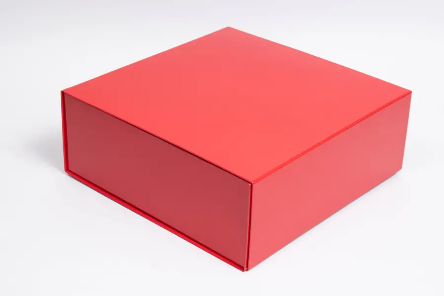 6X6X2-3/4 GLOSS RED MAGNETIC BOX
