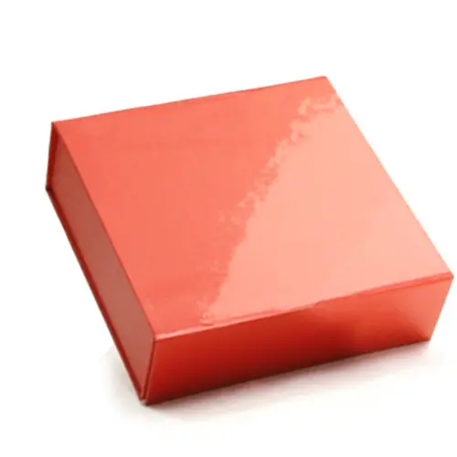 5-1/2X5-1/2X1-3/4 RED GLOSS MAGNETIC BOX