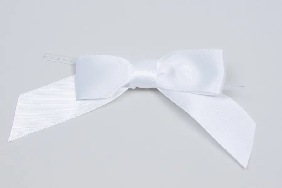 2-1/2" X 2" SATIN WHITE PRE-TIED BOW CLEAR TWIST TIE