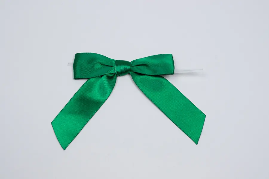 3" X 2-3/4" SATIN FOREST GREEN PRE-TIED BOW CLEAR TWIST TIE