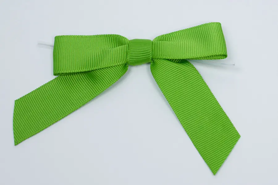 3-1/2" X 2-3/4" GROSGRAIN SOLID APPLE GREEN PRE-TIED BOW CLEAR TWIST TIE