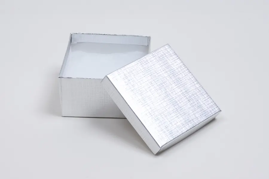 #34 - JEWELRY BOX-SILVER LINEN