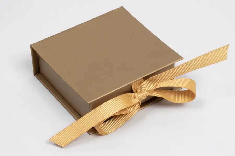 2-3/4X2-3/4X1 MATTE GOLD W/ GOLD RIBBON JEWELRY BOX
