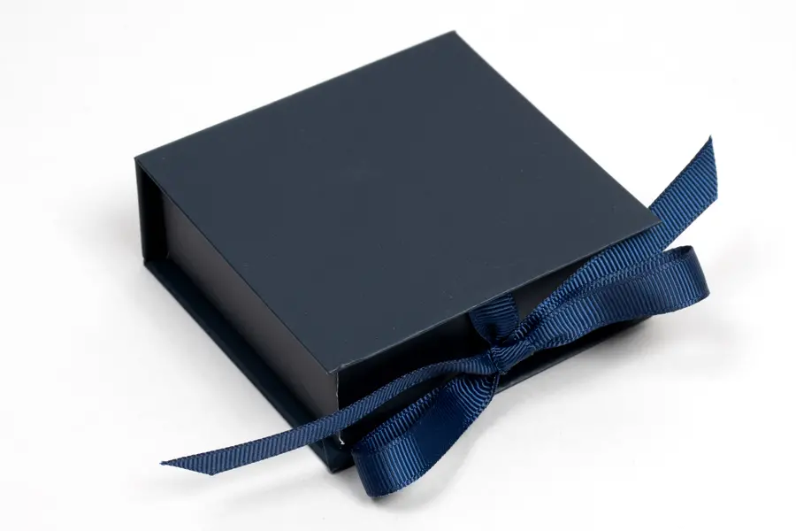 2-3/4X2-3/4X1 MATTE NAVY W/ NAVY RIBBON JEWELRY BOX