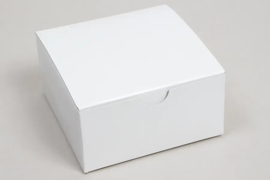 9X9X5.5 WHITE GIFT BOX
